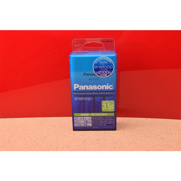 Panasonic　パナソニック　eneloop エネループ　単三4本+充電器!