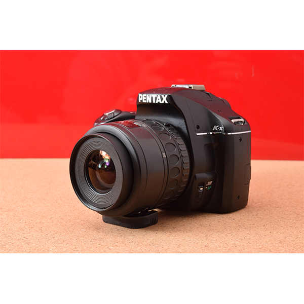 初心者用の一眼レフカメラ専門館TSS / PENTAX ペンタックス K-x レンズキット!Wi-Fi機能付きSD!