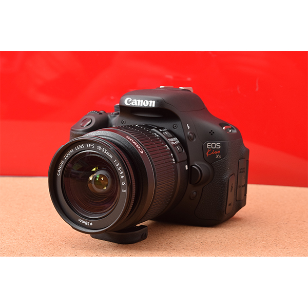 初心者用の一眼レフカメラ専門館TSS / Canon キャノン EOS Kiss X5 レンズキット!Wi-Fi機能付きSD