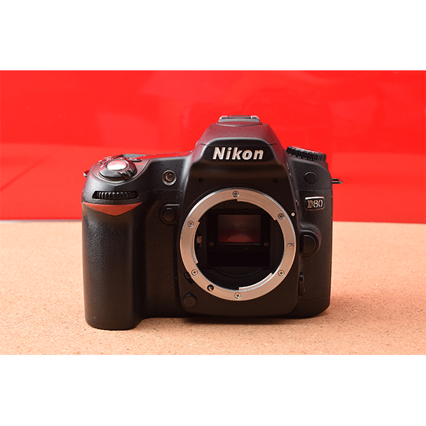 【初心者・女性向け】Nikon　ニコン　D80　レンズキット!Wi-Fi機能付きSD