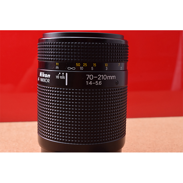 Nikon ニコン　AF NIKKOR　70-210mm　1:4-5.6!